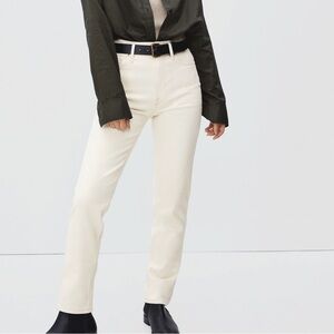 Everlane Original Cheeky Jean in Ecru
